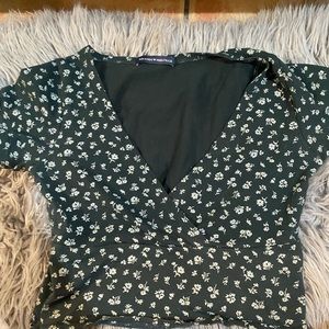 Brandy Melville green top